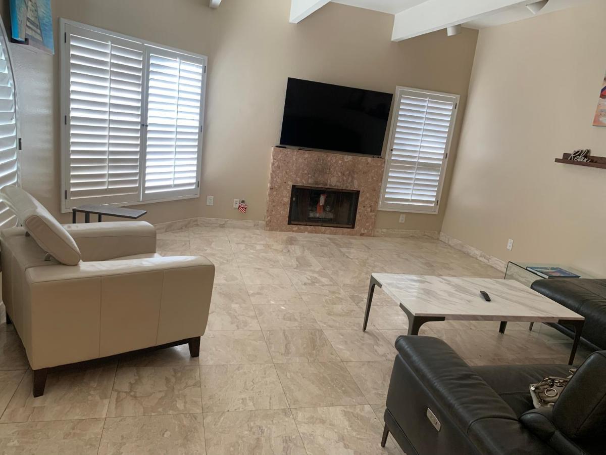 Pacific Breeze Right Next To Huntington Beach Pier! Steps From Beach!! Exteriér fotografie